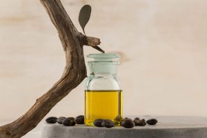 arrangement-jojoba-oil-bottle